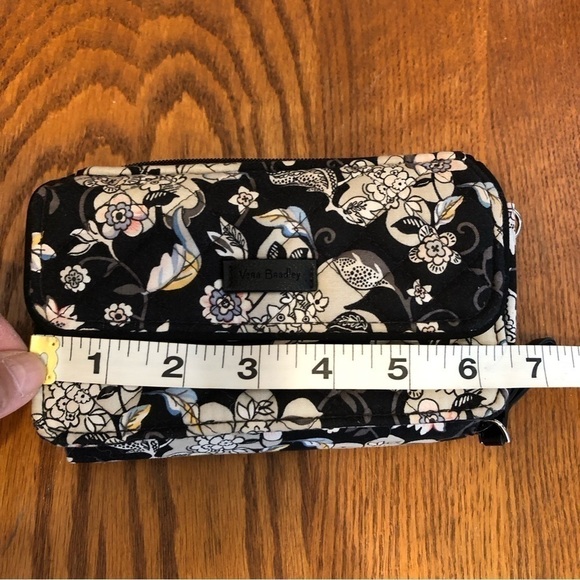 Vera Bradley, RFID Card Case, Floral, Black/White/Pink, 6.5โx4โx1.5โ - Picture 6 of 8